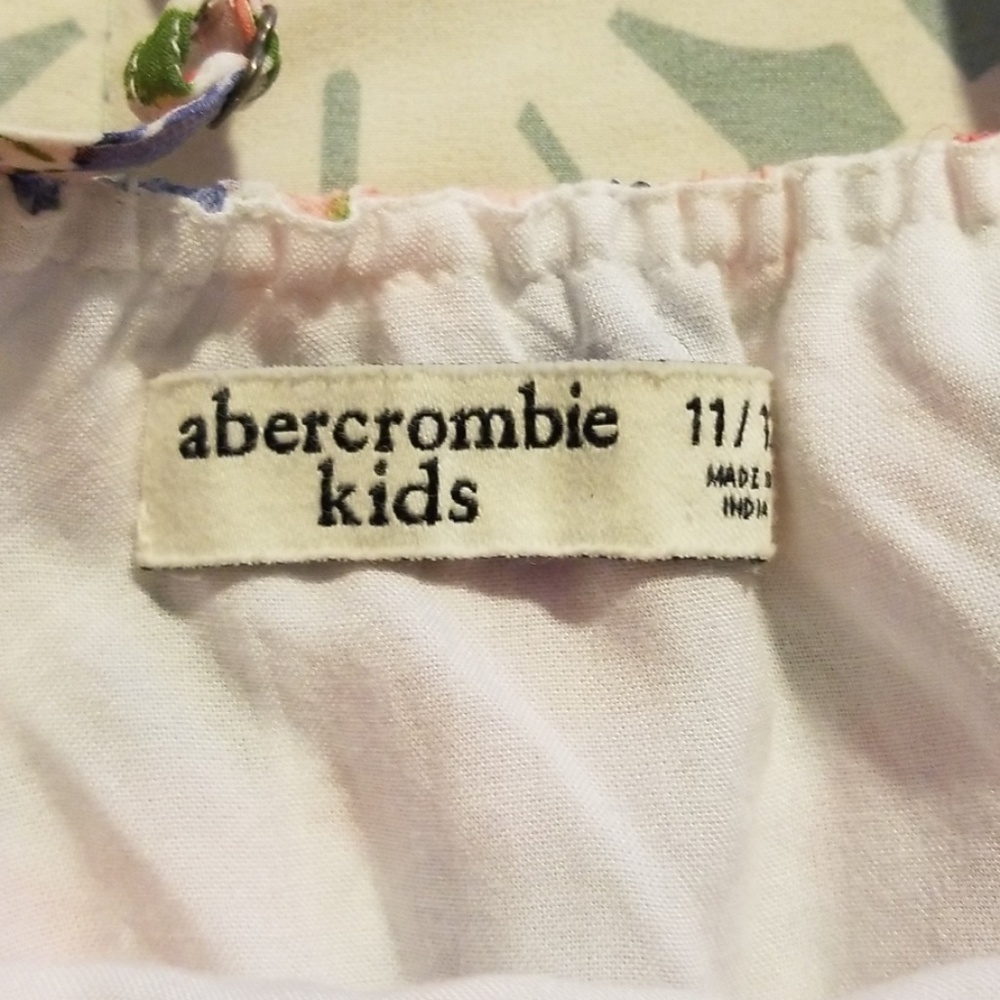 Beautiful lined romper - Picture 3 of 4